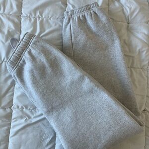 Aritzia Heather Gray Sweatfleece Sweatpants